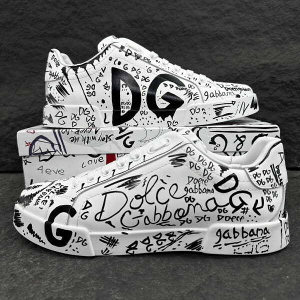 Portofino series Napa calf leather sneakers adorned with logo graffiti patchwork D&G Full Black Graffiti Logo Print White Leather Low Top Casual Sneakers