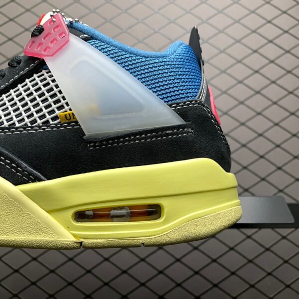 3 (1) Union LA x Air Jordan 4 Retro “Off Noir” Black Multi-Color Collaboration Sneakers