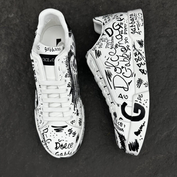 4 D&G Full Black Graffiti Logo Print White Leather Low Top Casual Sneakers