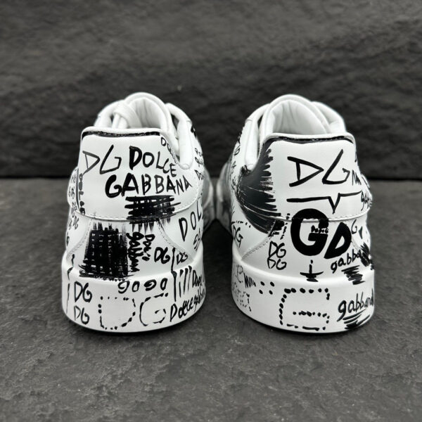 7 D&G Full Black Graffiti Logo Print White Leather Low Top Casual Sneakers