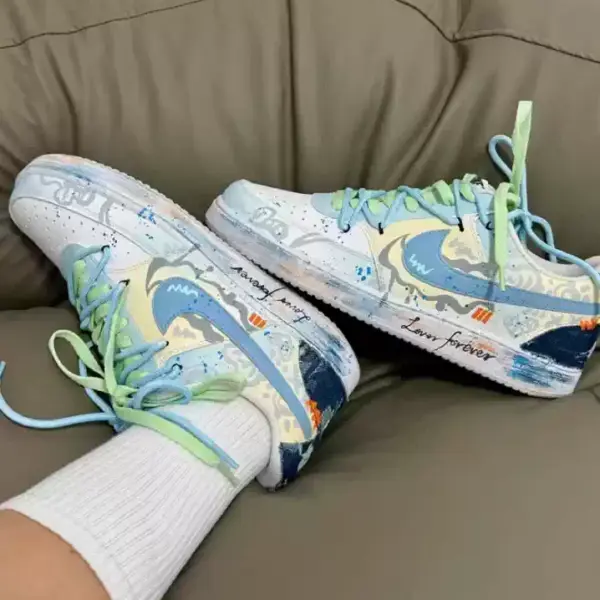 O1CN01J1NJ1A1sYNaktV9QB_!!2218932905778.png_q50.jpg_ Custom Pastel Pink & Blue Air Force 1 - Hand-Painted Watercolor Graffiti Sneakers