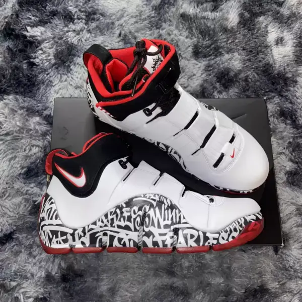 O1CN01hN3GwC1y42sRUPrLJ_!!1671426524.jpg_q50.jpg_ Nike Zoom LeBron 4 “Graffiti” White Black Red Basketball Sneakers